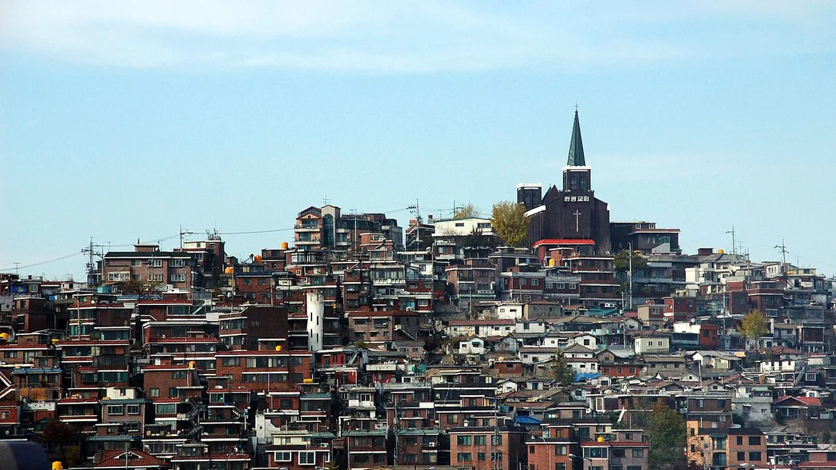 View across Yongsan-gu in Seoul